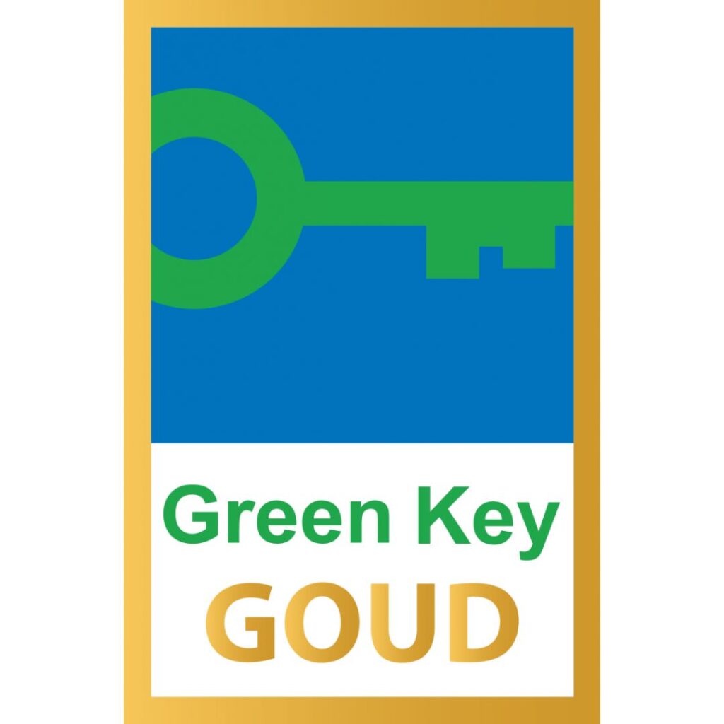 Green key gold