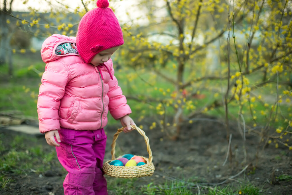 Paasgezelschap Of jij nu met je hele familie, inclusief oma’s en opa’s komt. Of met een grote vriendengroep. Het is allemaal mogelijk op Strandpark Vlugtenburg. Zo heeft Strandpark Vlugtenburg een 4-persoonsbungalow, een 6-persoonsbungalow, een 8-persoonsbungalow, 10-persoonsbungalow, 14-persoonsbungalow en een 16-persoonsbungalow beschikbaar. Zo weet je zeker dat je iedereen kunt uitnodigen voor een paasuitje.