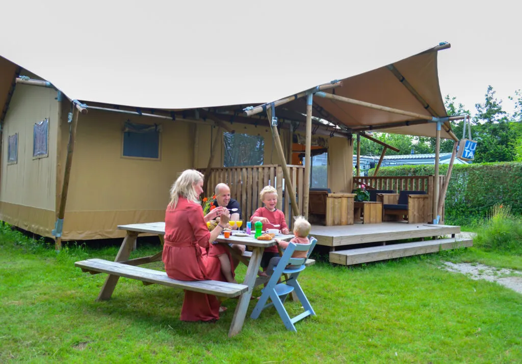 Safaritent huren aan zee